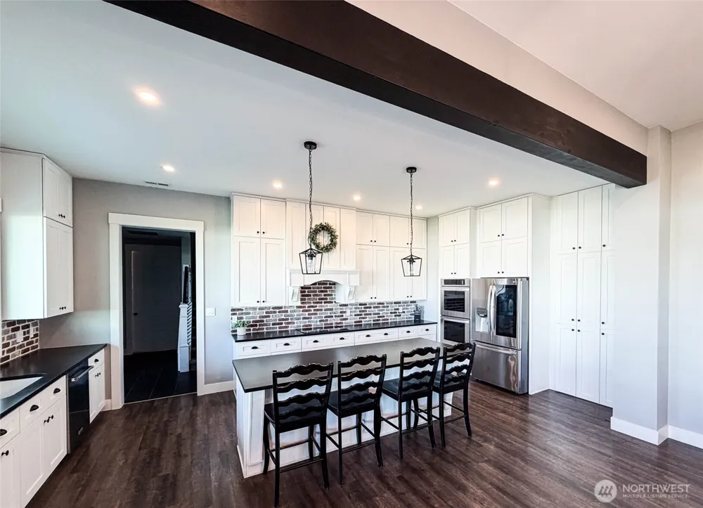 6857 Road D NE Moses Lake, WA 98837