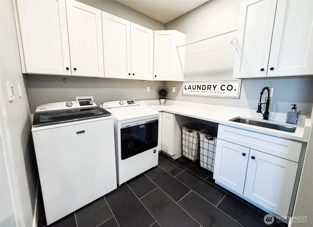 6857 Road D NE Moses Lake, WA 98837