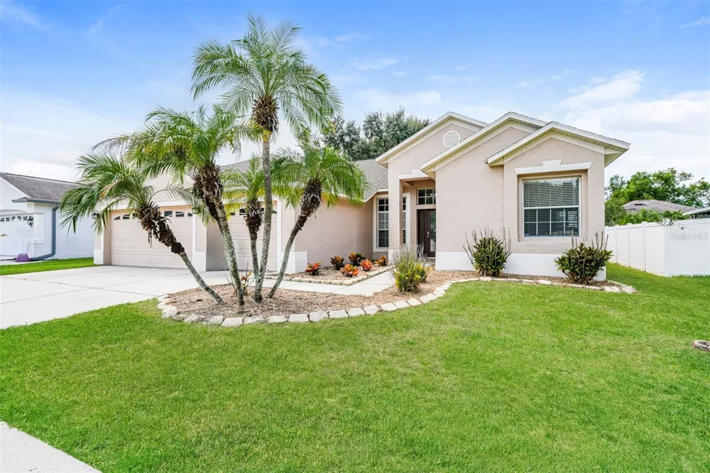 4320 BALINGTON DRIVE Valrico, FL 33596