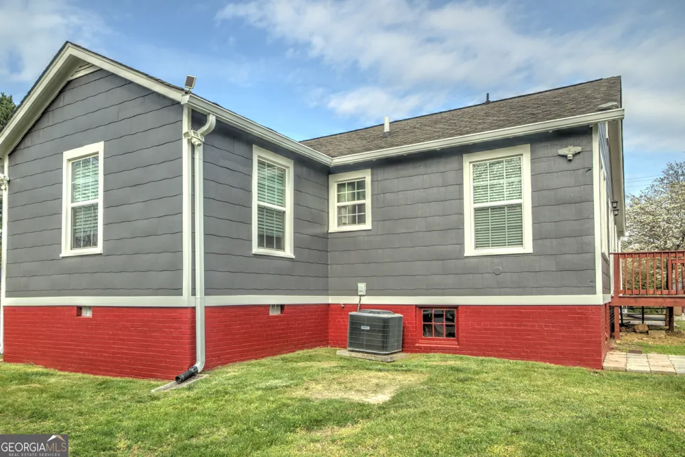 1005 S Crest RD Rossville, GA 30741