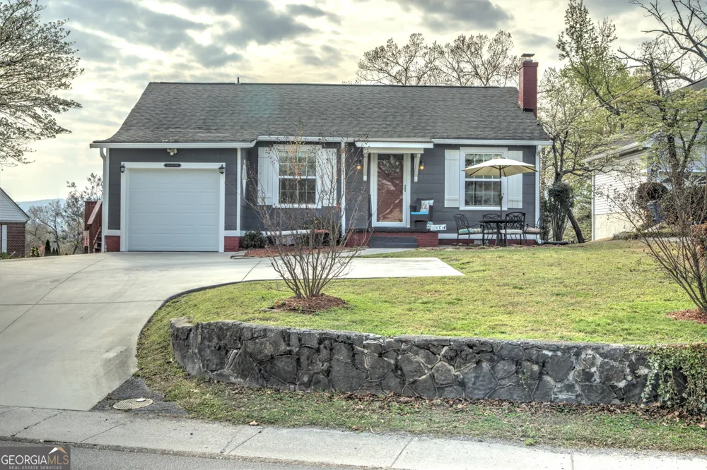 1005 S Crest RD Rossville, GA 30741