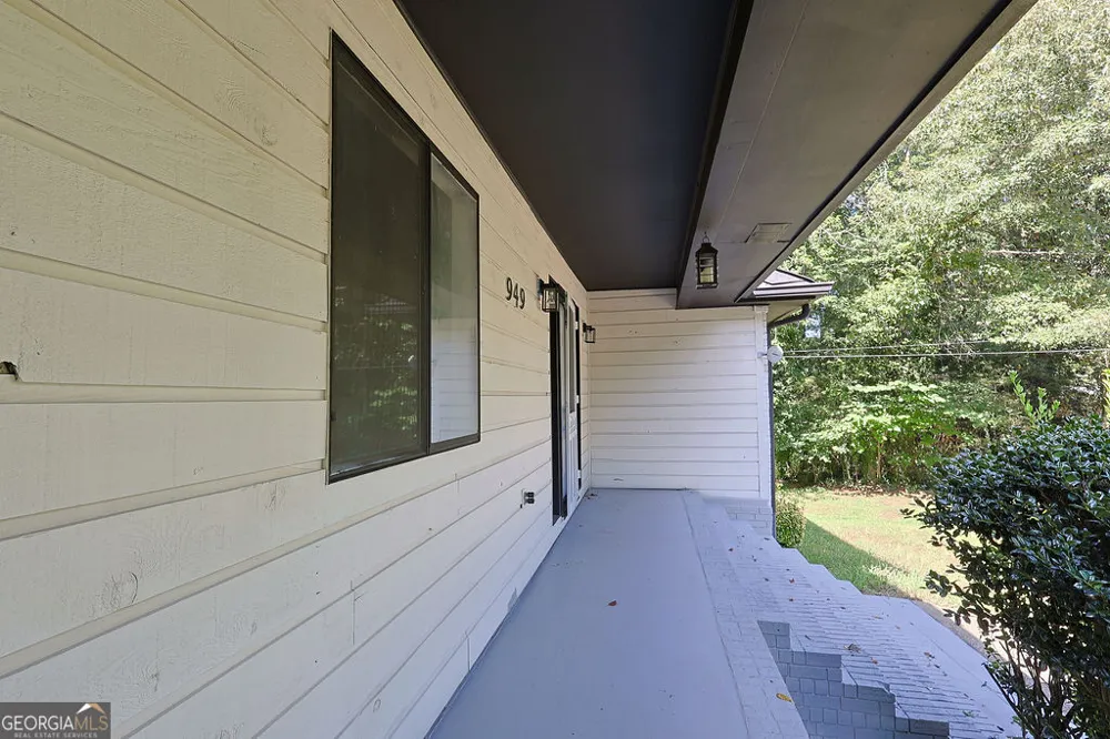949 Marion CT Lithia Springs, GA 30122