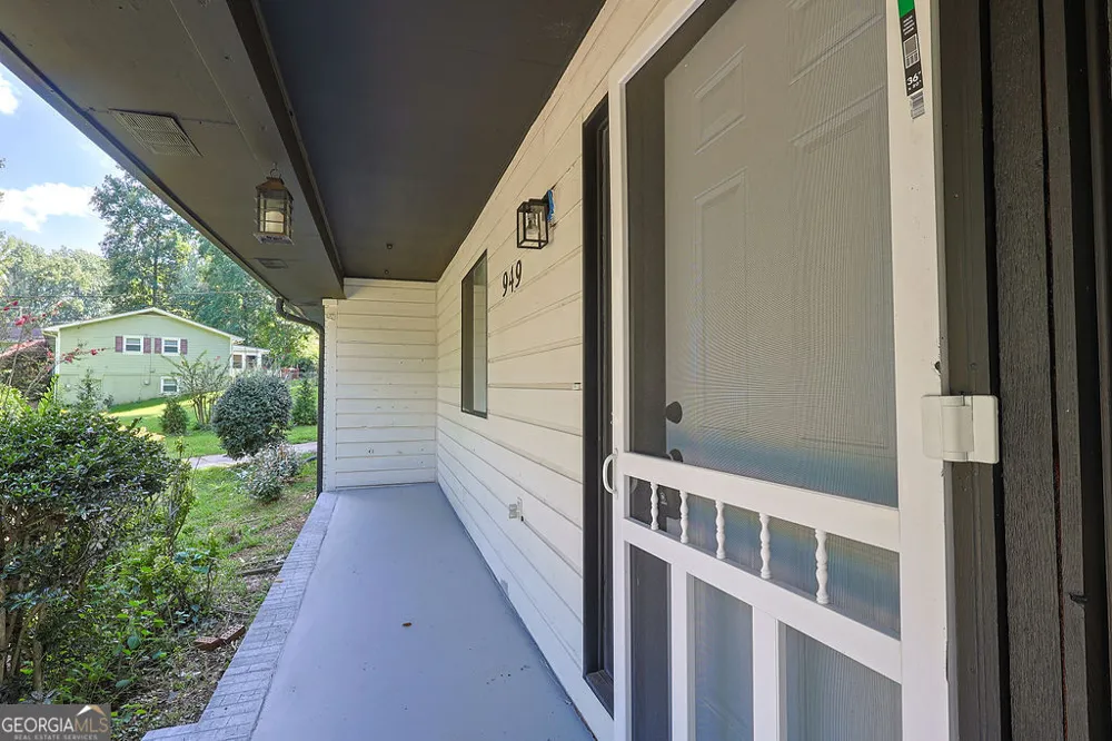 949 Marion CT Lithia Springs, GA 30122