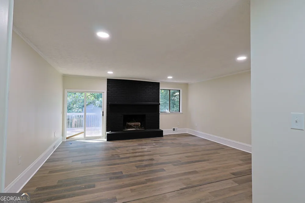 949 Marion CT Lithia Springs, GA 30122