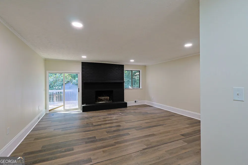 949 Marion CT Lithia Springs, GA 30122