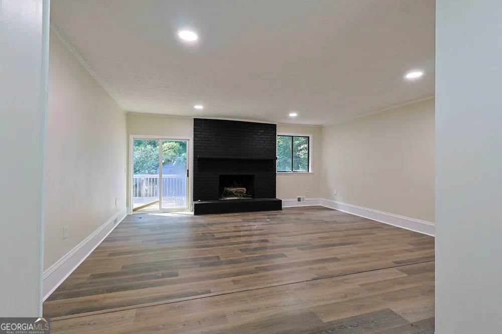 949 Marion CT Lithia Springs, GA 30122
