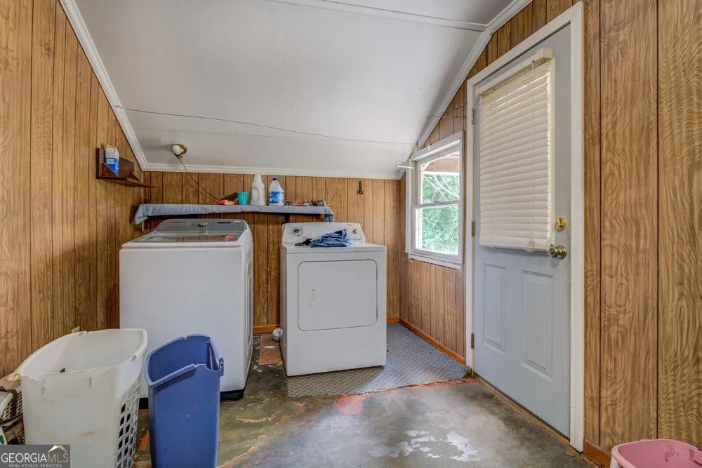 908 Nelson ST Jackson, GA 30233