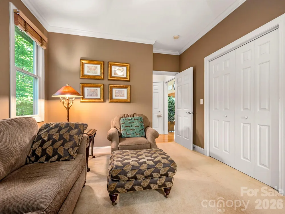 75 Old Hickory Trail Hendersonville, NC 28739