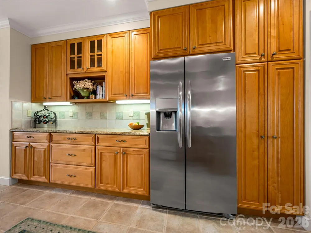 75 Old Hickory Trail Hendersonville, NC 28739