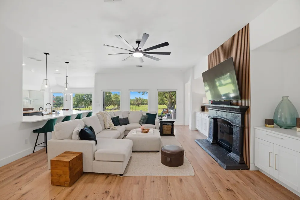 410 Mustang Mesa Liberty Hill, TX 78642