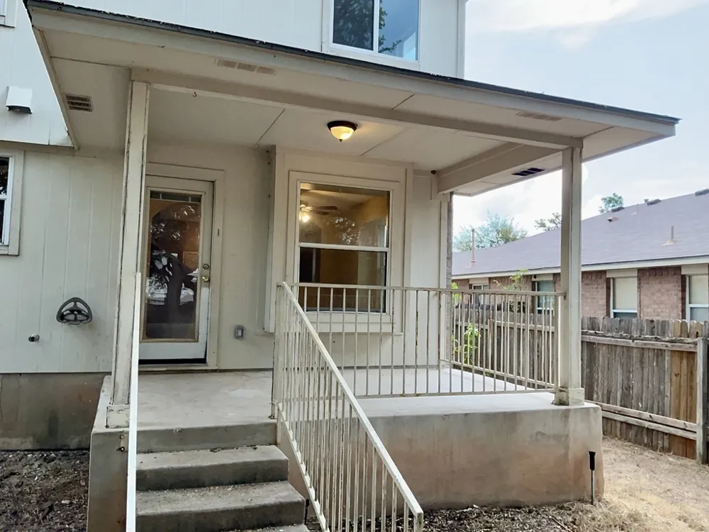 3590 Rock Shelf Lane Round Rock, TX 78681