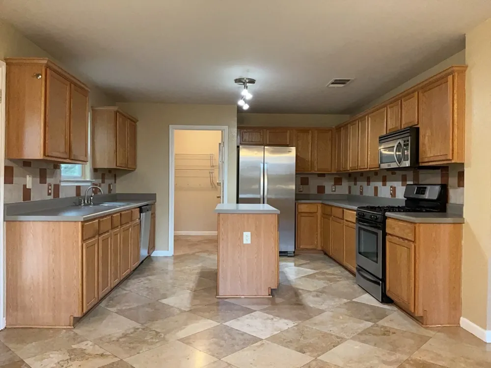 3590 Rock Shelf Lane Round Rock, TX 78681