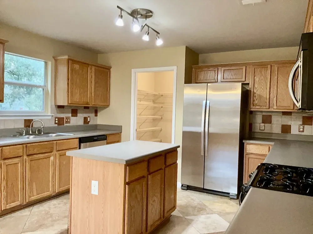 3590 Rock Shelf Lane Round Rock, TX 78681