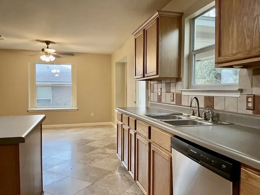 3590 Rock Shelf Lane Round Rock, TX 78681