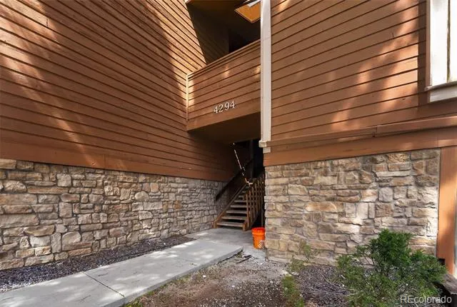 4294 S Salida Way #3 Aurora, CO 80013
