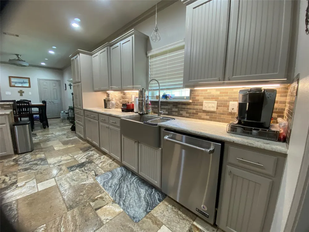 1631 Greenway Court Midlothian, TX 76065