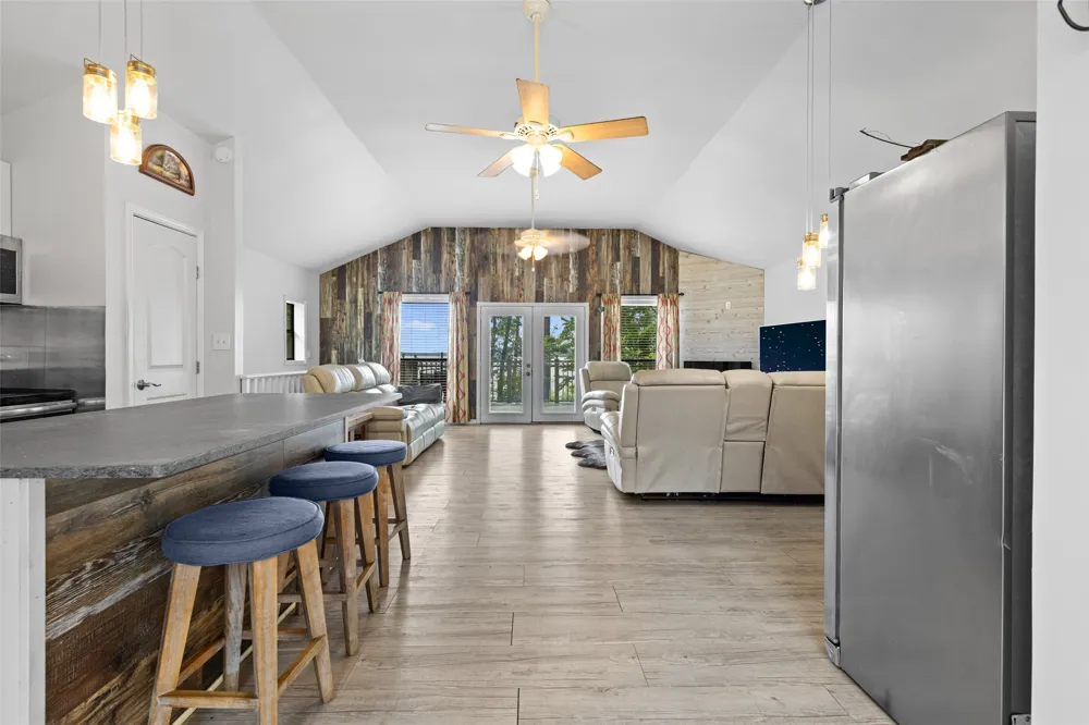 670 Redbud Drive Avinger, TX 75630