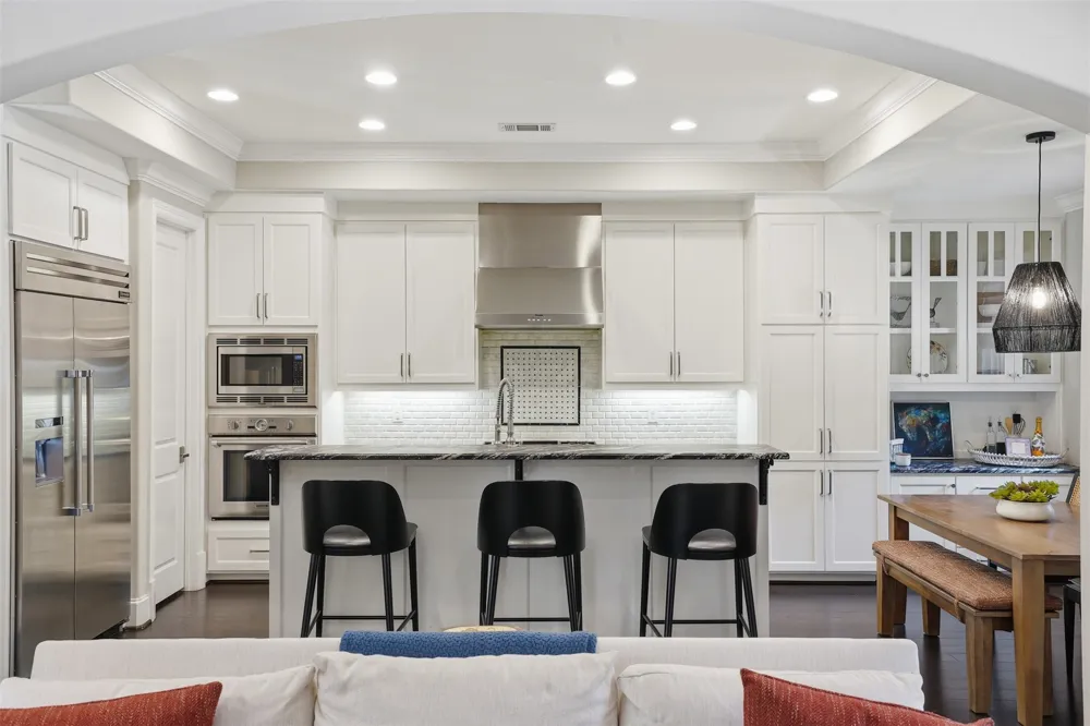 2712 Miro Court Fort Worth, TX 76107