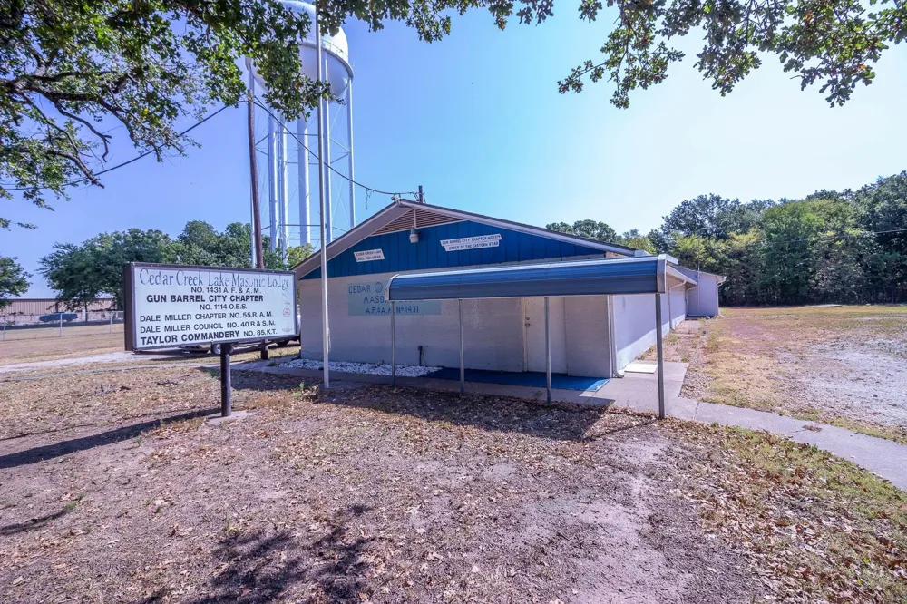 402 Legendary Lane Gun Barrel City, TX 75156