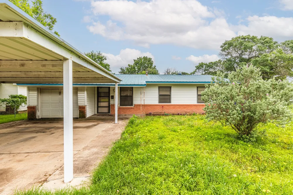 1516 Bryan Avenue Waco, TX 76708