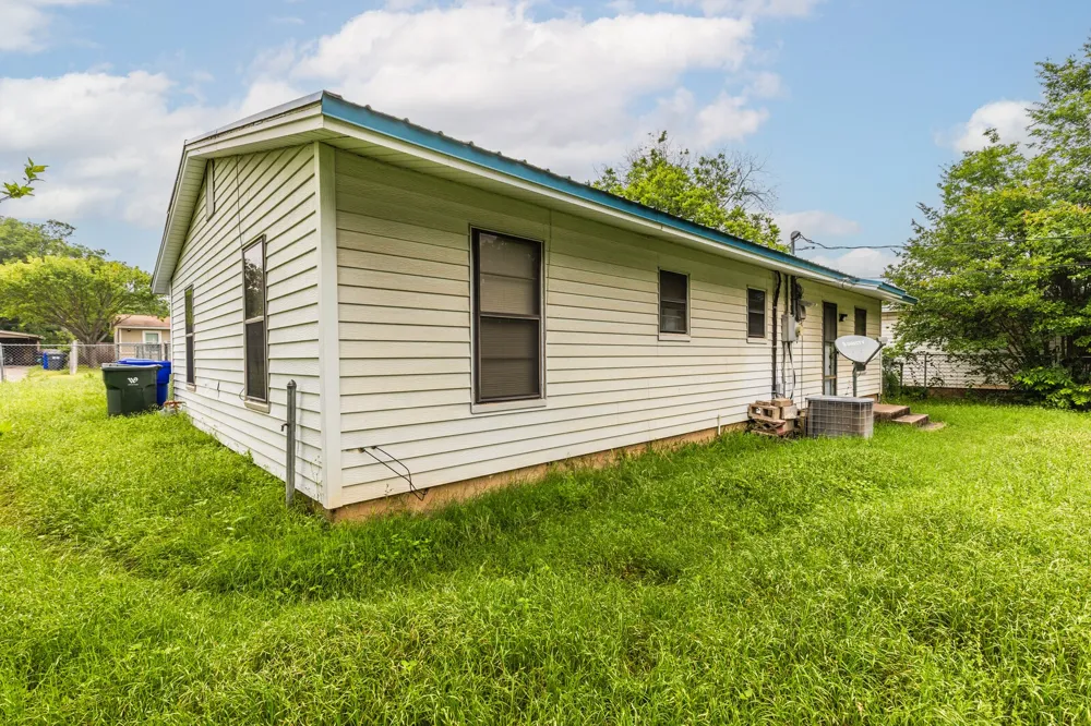 1516 Bryan Avenue Waco, TX 76708