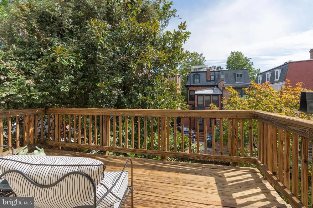 1434 CORCORAN STREET NW Washington, DC 20009
