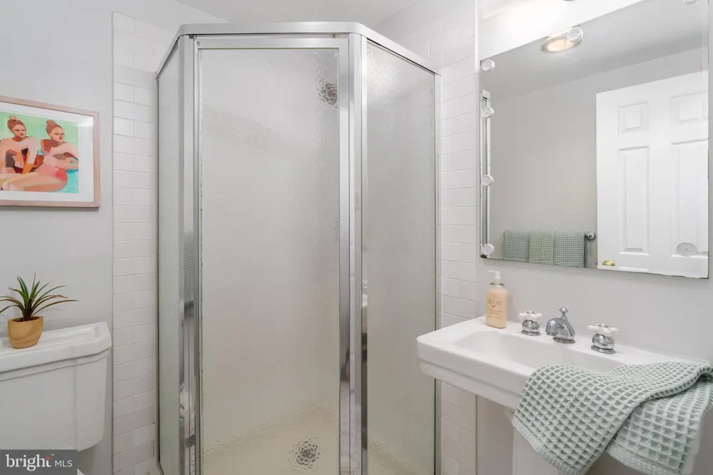 1434 CORCORAN STREET NW Washington, DC 20009