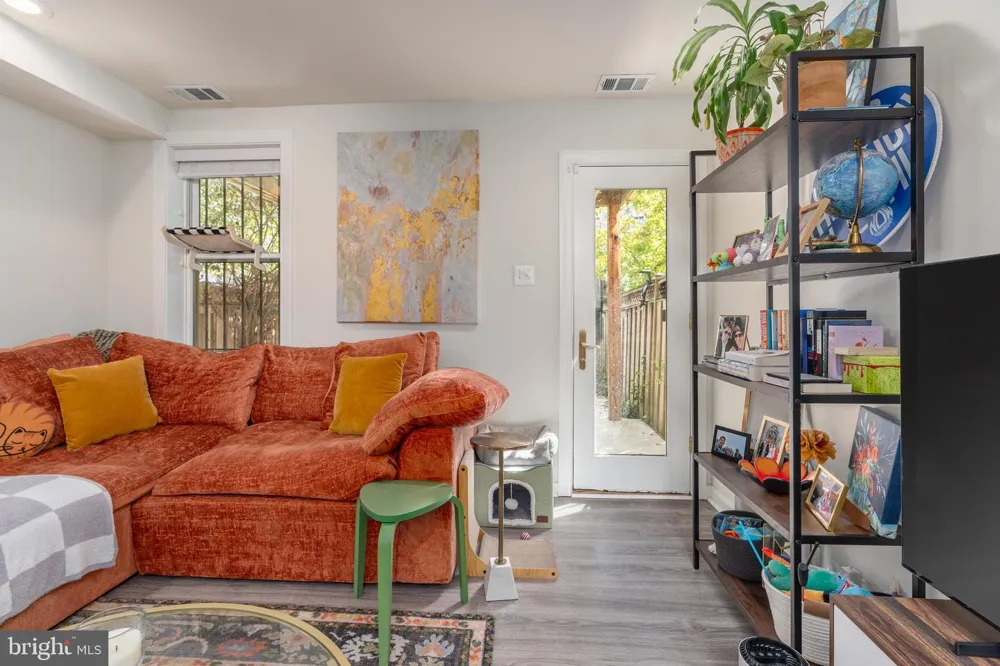 1434 CORCORAN STREET NW Washington, DC 20009