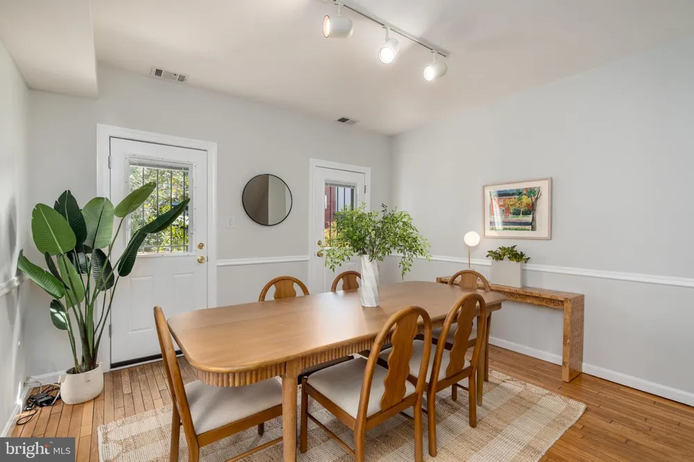 1434 CORCORAN STREET NW Washington, DC 20009
