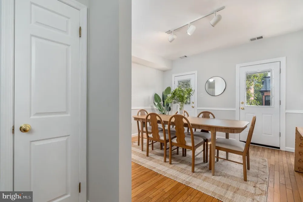 1434 CORCORAN STREET NW Washington, DC 20009