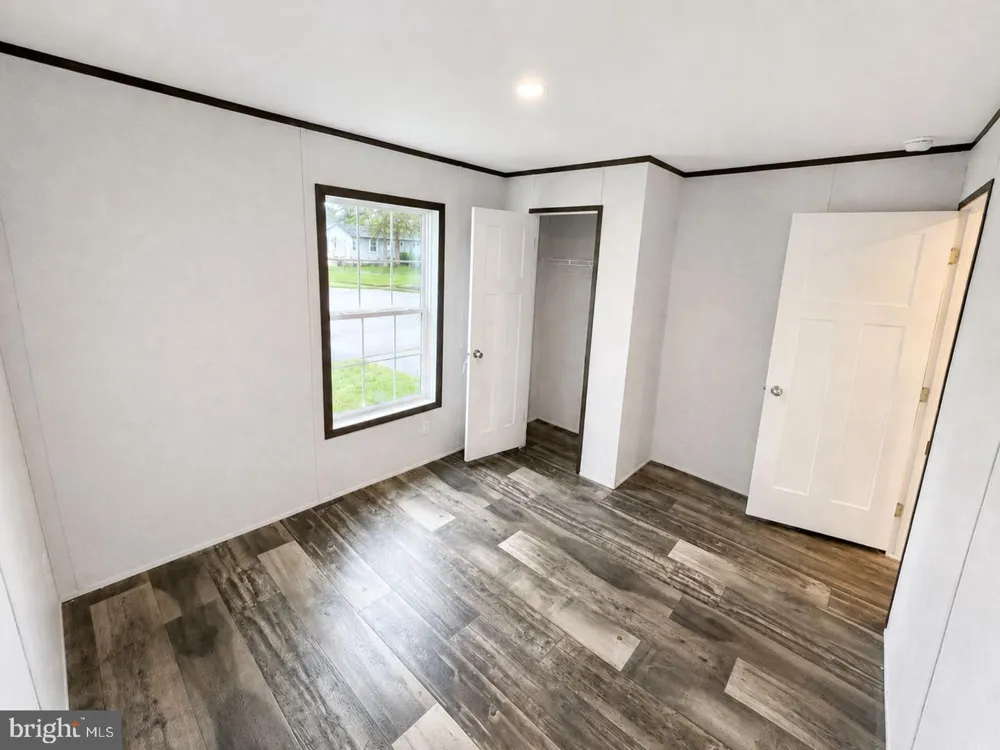 35 LYNN ST Mifflinburg, PA 17844