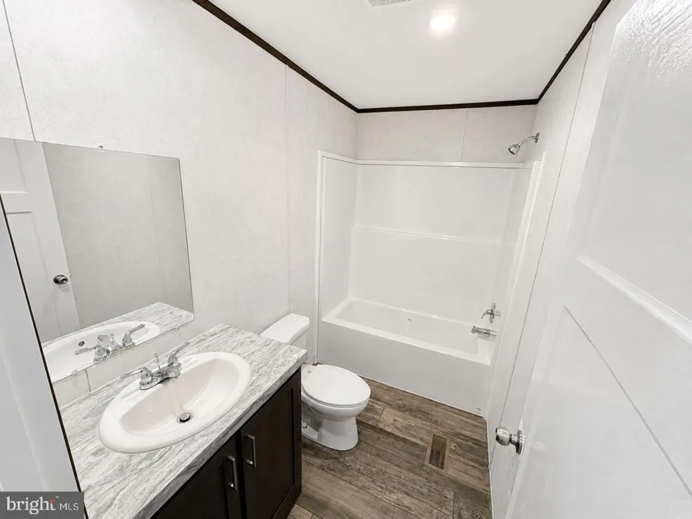 35 LYNN ST Mifflinburg, PA 17844
