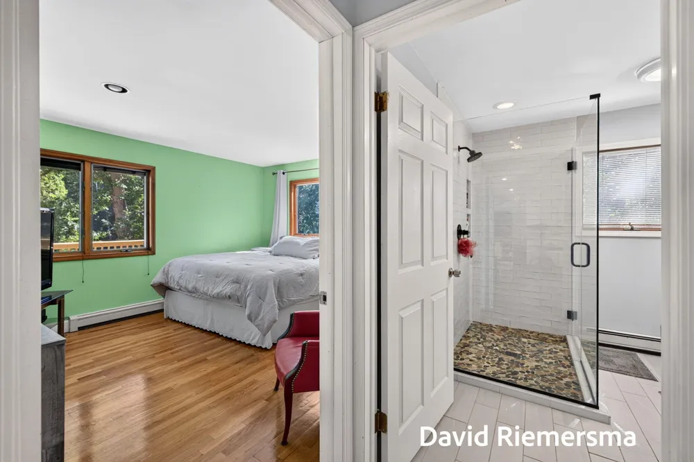 14254 Green Street Grand Haven, MI 49417