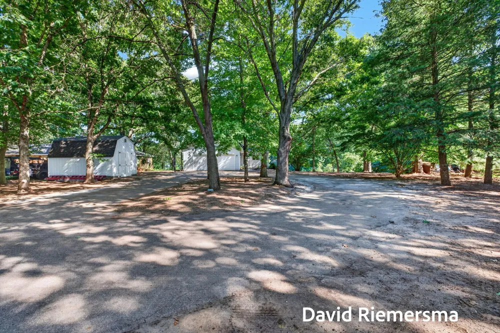 14254 Green Street Grand Haven, MI 49417