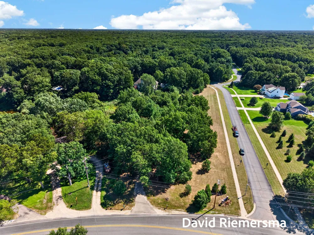 14254 Green Street Grand Haven, MI 49417