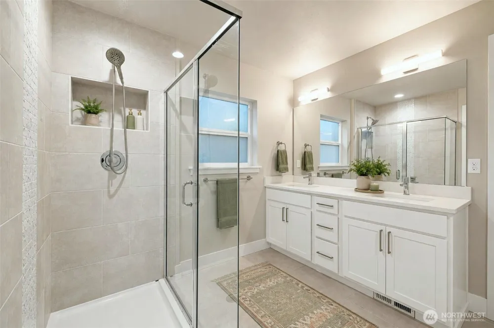 429 Logan Road #2 Lynnwood, WA 98036