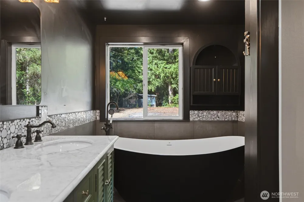 11606 Creviston Drive NW Gig Harbor, WA 98329