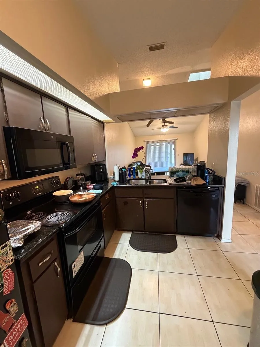 2803 WAXY WILLOW LANE Orlando, FL 32808