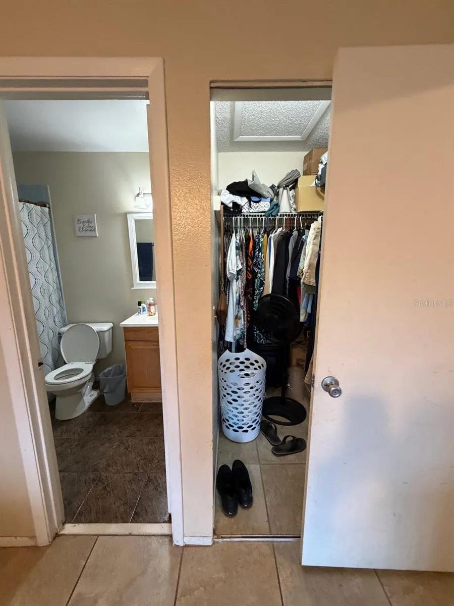 2803 WAXY WILLOW LANE Orlando, FL 32808