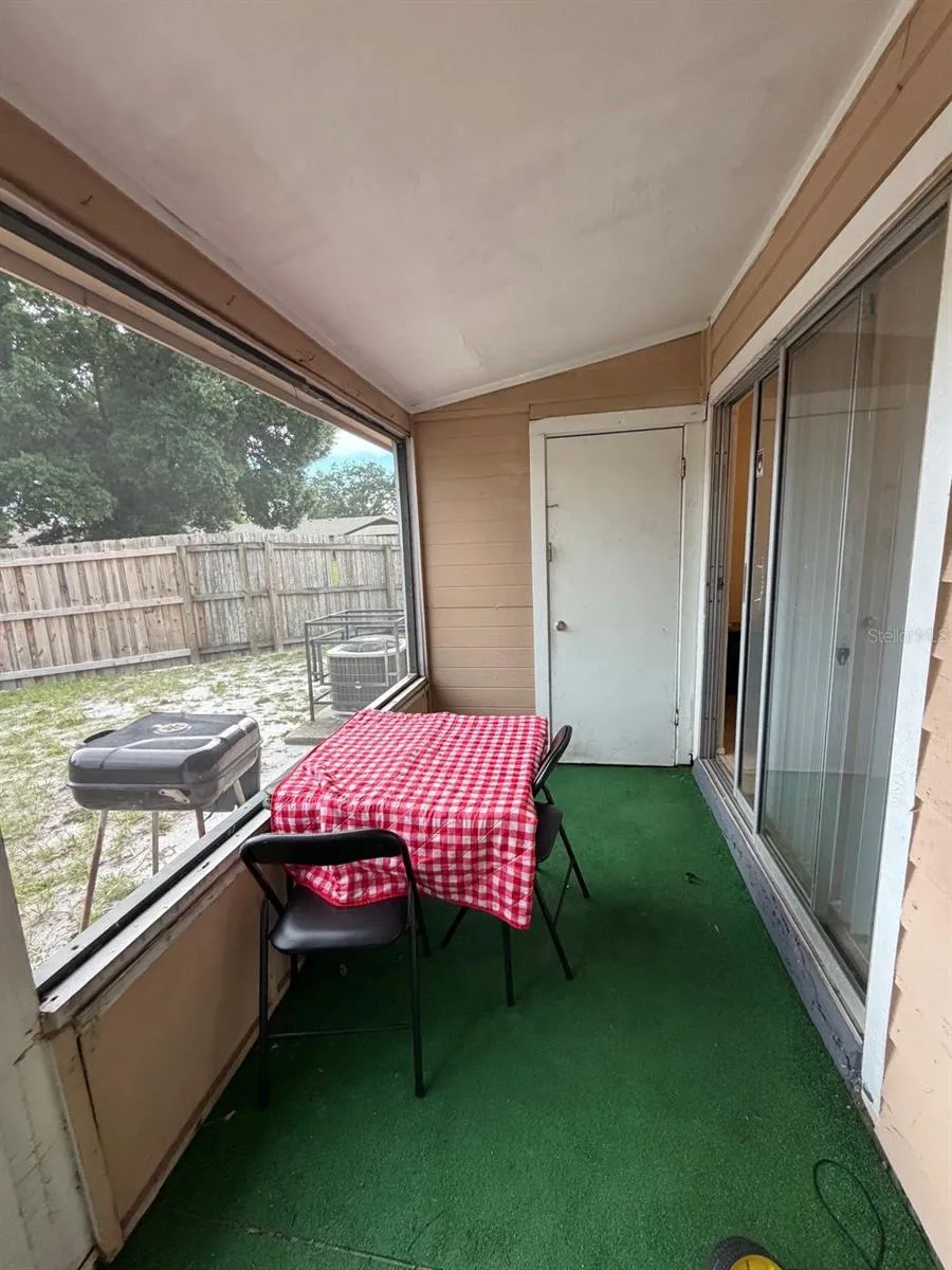 2803 WAXY WILLOW LANE Orlando, FL 32808