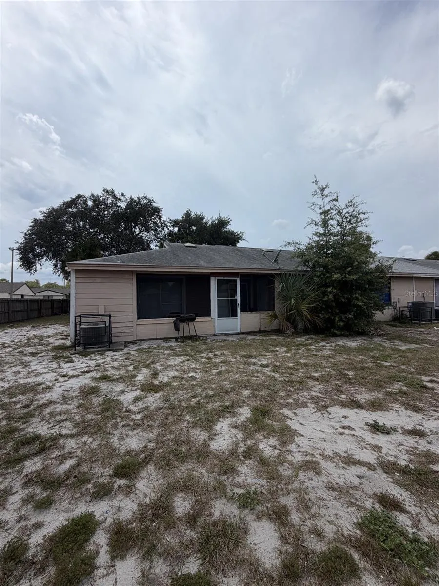 2803 WAXY WILLOW LANE Orlando, FL 32808