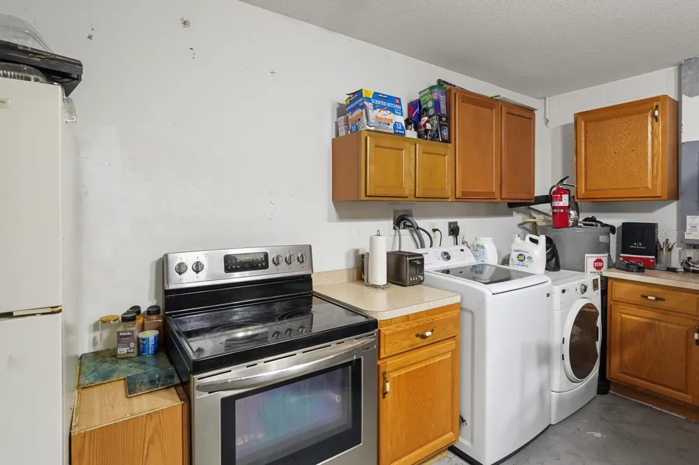 7570 CROCK AVENUE North Port, FL 34291