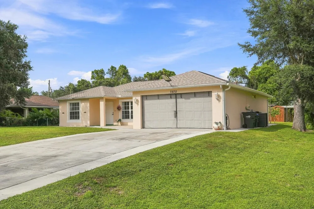 7570 CROCK AVENUE North Port, FL 34291