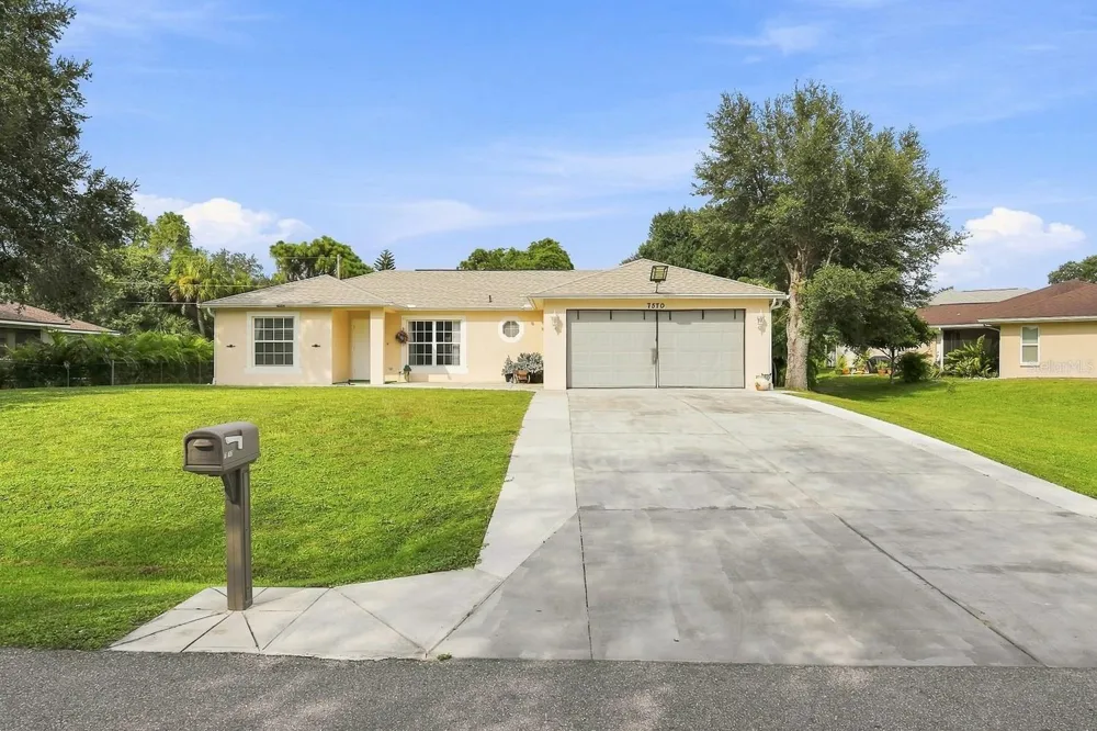 7570 CROCK AVENUE North Port, FL 34291