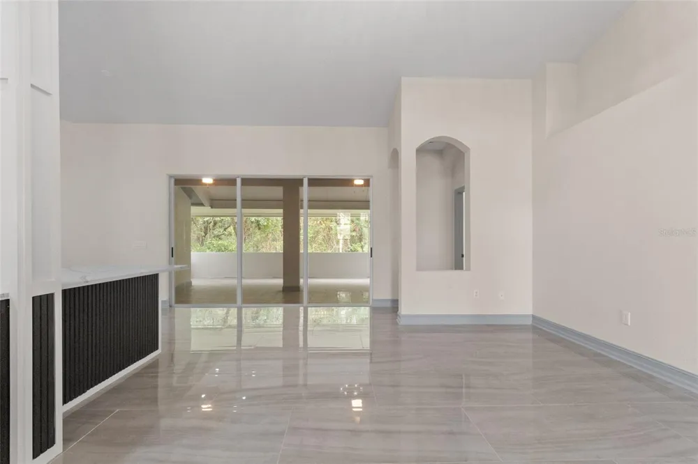 10217 TIMBERLAND POINT DRIVE Tampa, FL 33647