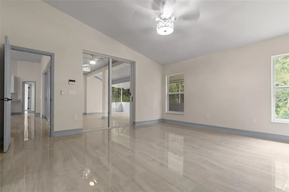 10217 TIMBERLAND POINT DRIVE Tampa, FL 33647