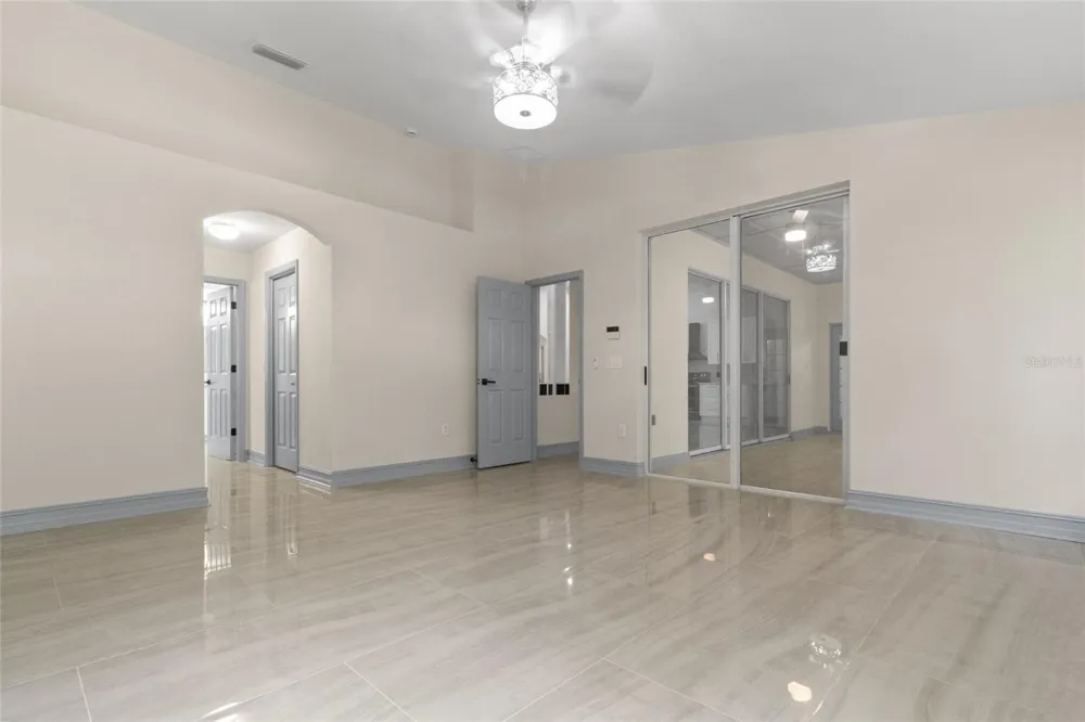 10217 TIMBERLAND POINT DRIVE Tampa, FL 33647