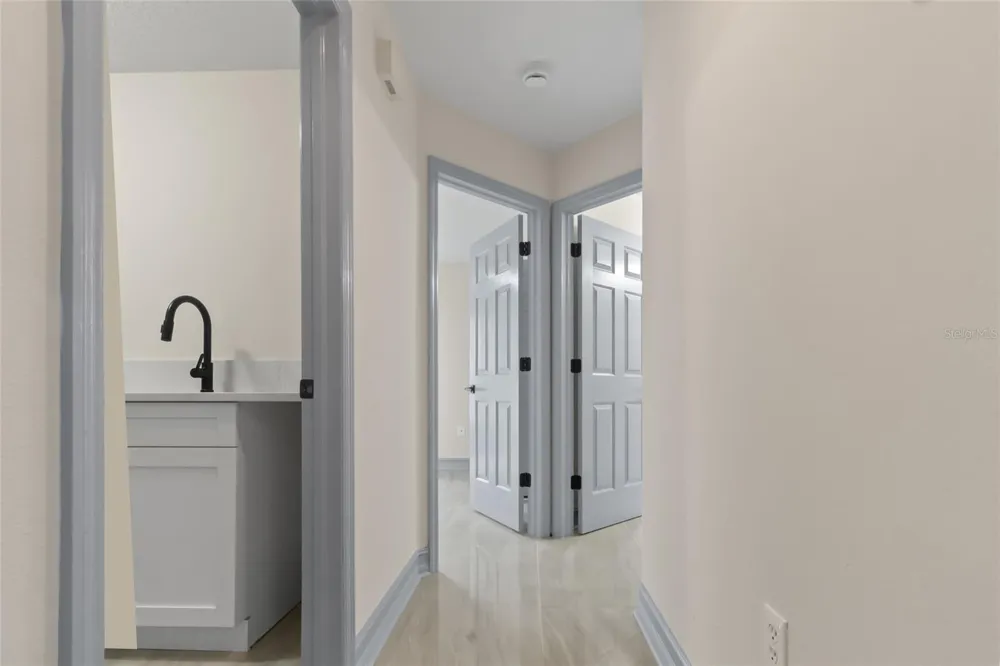 10217 TIMBERLAND POINT DRIVE Tampa, FL 33647