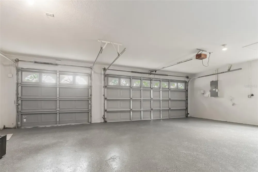 10217 TIMBERLAND POINT DRIVE Tampa, FL 33647