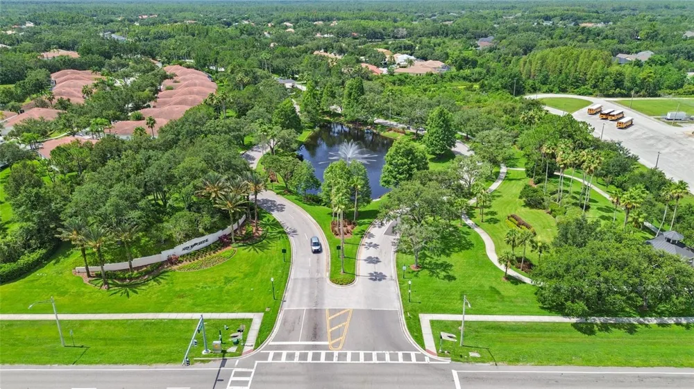 10217 TIMBERLAND POINT DRIVE Tampa, FL 33647